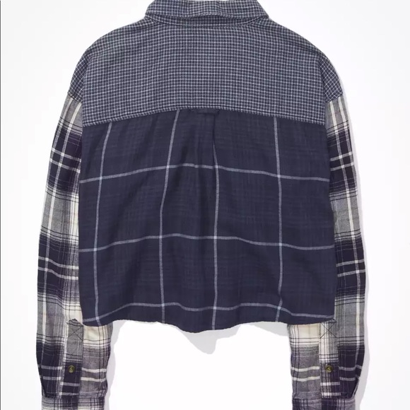 American Eagle Cropped Flannel - Picture 2 of 7